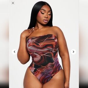 Fashion Nova Strapless Bodysuit